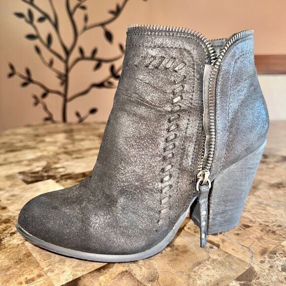 Daisy Fuentes Women's Carolina Zip Up Wedge Heel Black Suede Booties - Picture 8 of 11